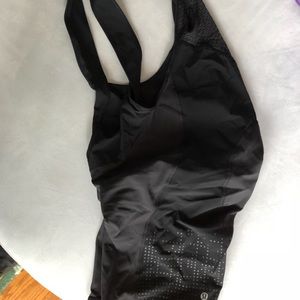 Lululemon sea to sky cycling bib shirts.Used once!